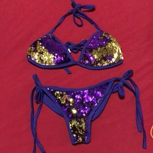 Size med. bikini purple and gold